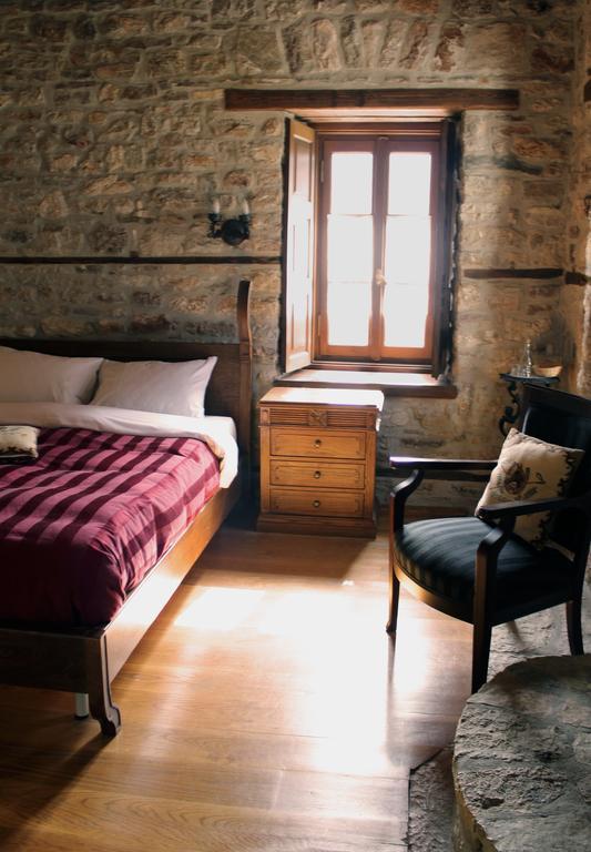 Old Inn Gorianádhes Екстериор снимка