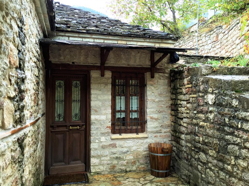 Old Inn Gorianádhes Екстериор снимка