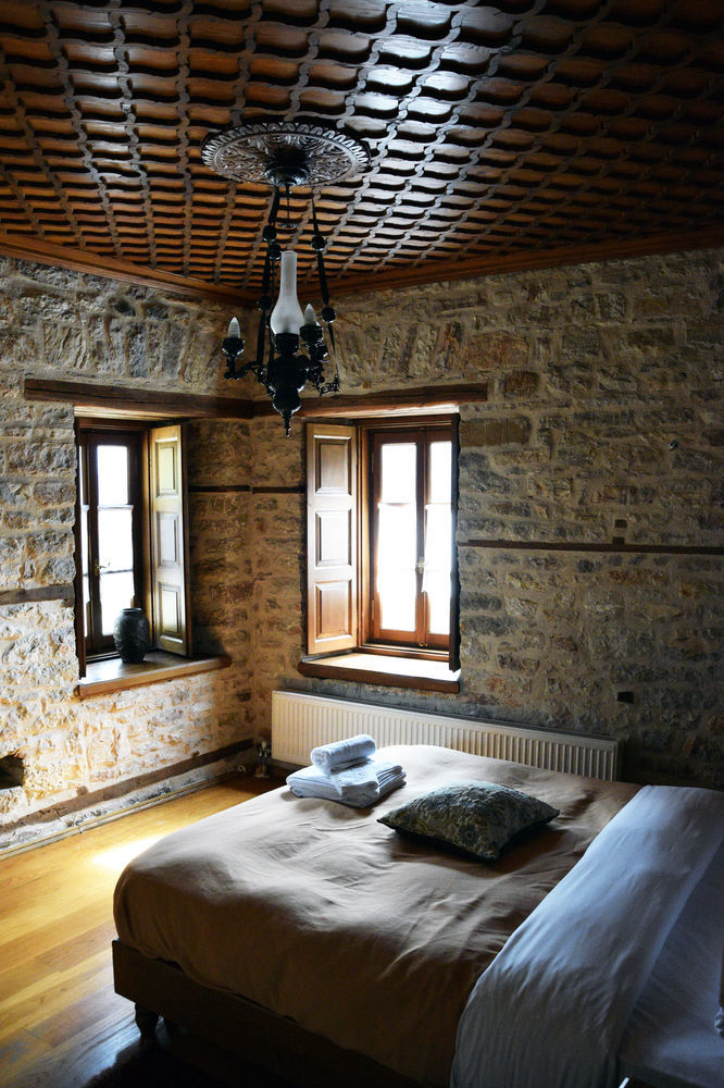 Old Inn Gorianádhes Екстериор снимка